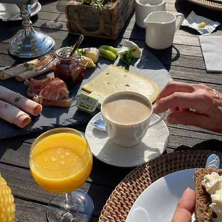 Bed & Breakfast Bed & Bokes Aan De Maaskant